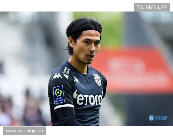 久保建英：对比南野拓实——技术型与跑动型进攻手分野